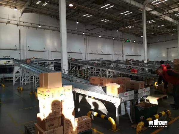 降本2成提效2倍！一塊板如何成為華潤沃爾瑪倉配的心頭寶？